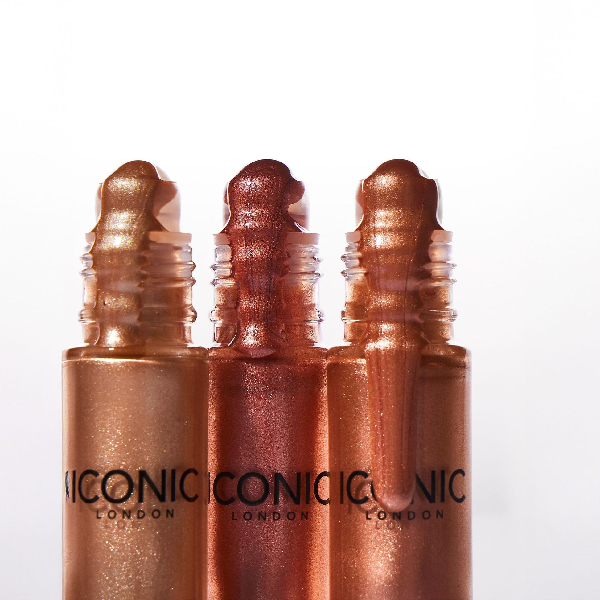 ICONIC LONDON Rollaway Glow | Liquid Highlighter for a Radiant Glow, Cruelty-Free, Vegan Makeup (Champagne Chic) 0.27 Fl oz ICONIC LONDON Au supplements